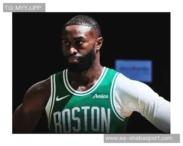 杰伦布朗本赛季追平上赛季单场35得分次数展现出色状态